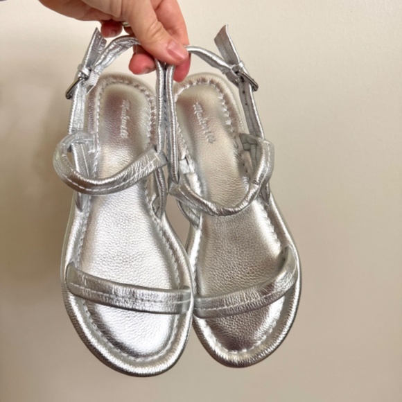 Madewell Silver Sandals - Picture 4 of 8